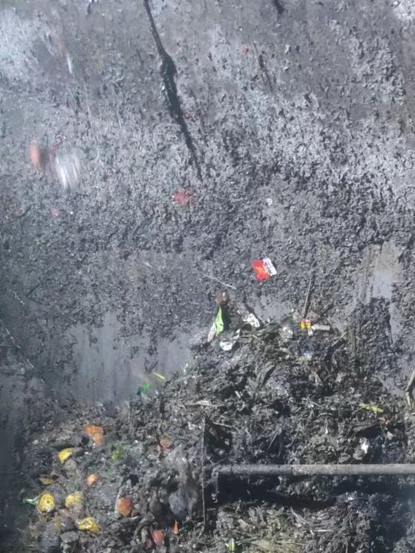 芙蓉污水池清理